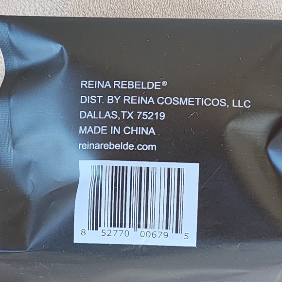 🤩REINA REBELDE Corazón Powder Puff - Picture 3 of 7